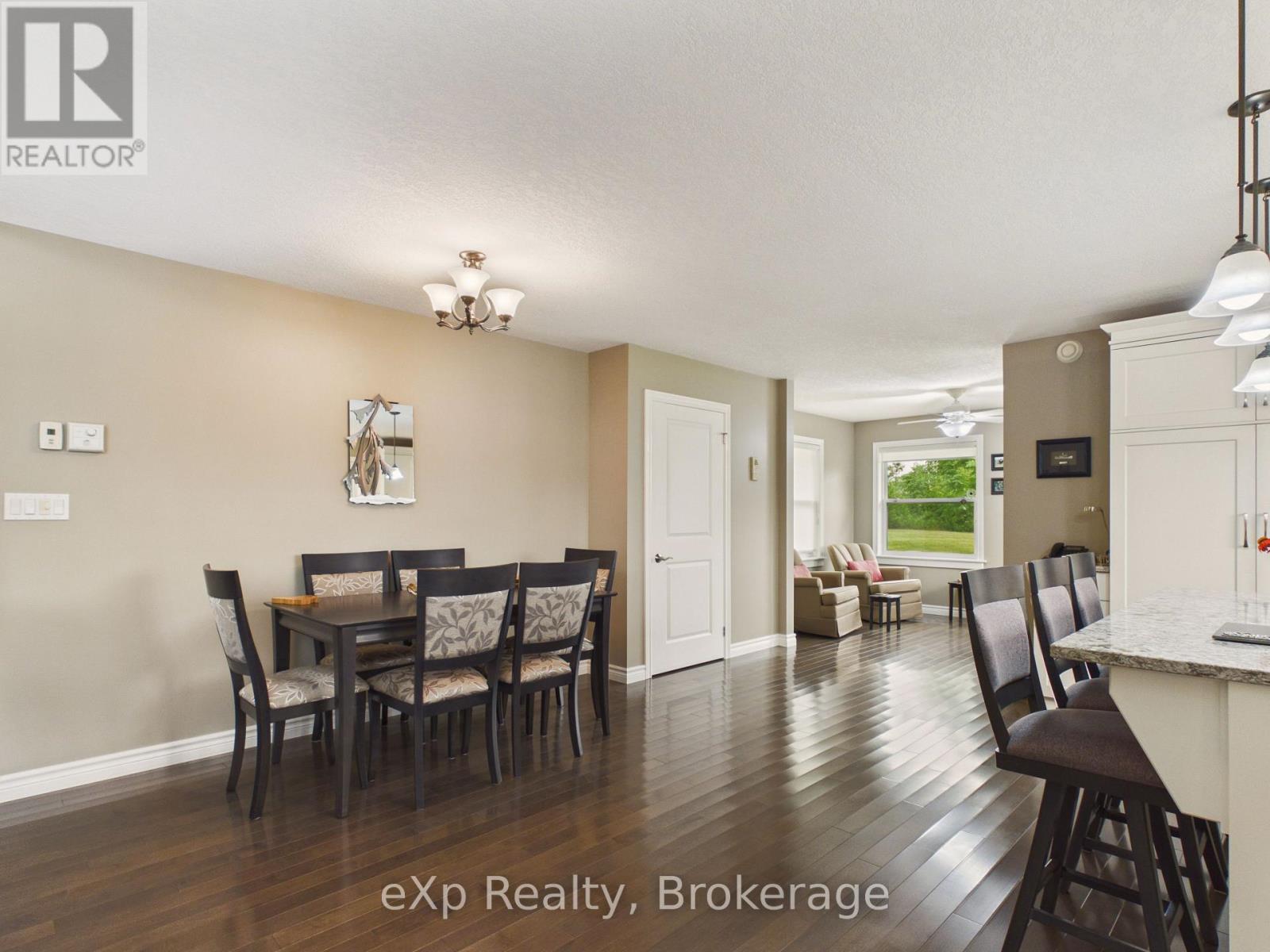 207 Edmund Street, West Grey, Ontario  N0G 1C0 - Photo 7 - X13585132