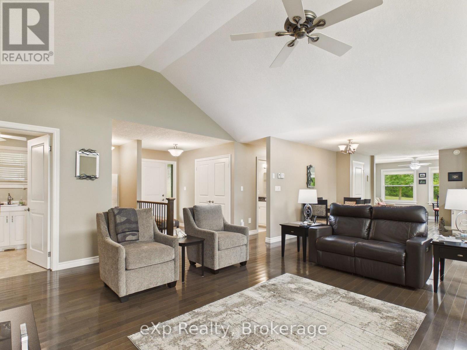 207 Edmund Street, West Grey, Ontario  N0G 1C0 - Photo 5 - X13585132