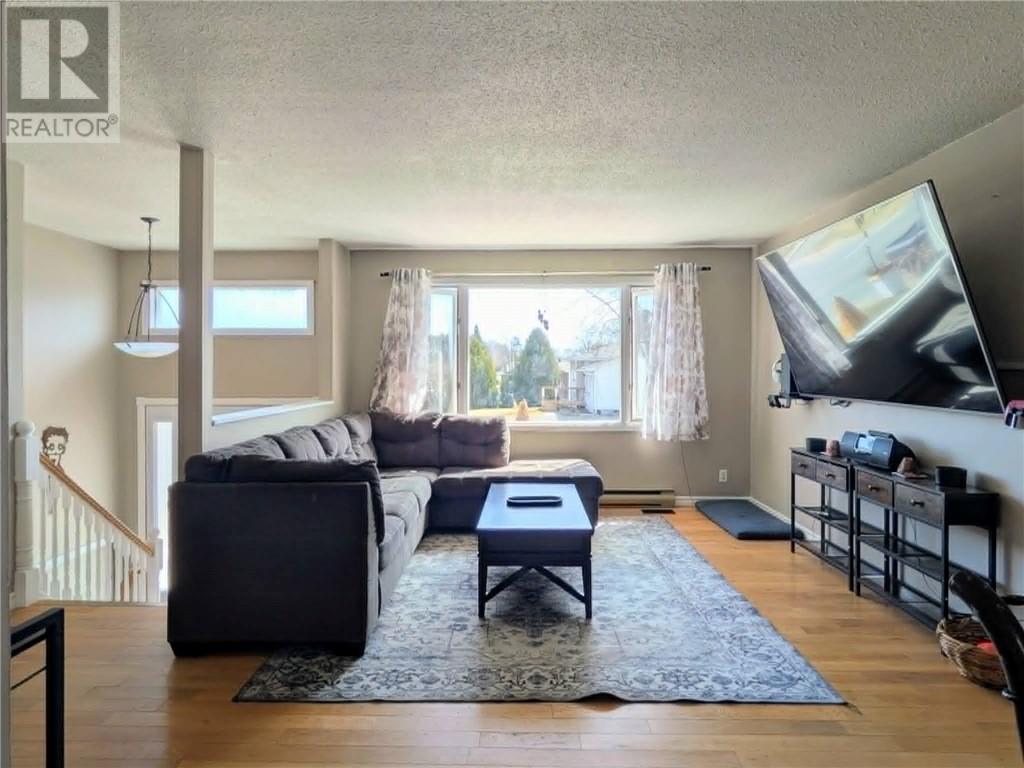 486 Bois Street, Espanola, Ontario  P5E 1A7 - Photo 6 - 2129760