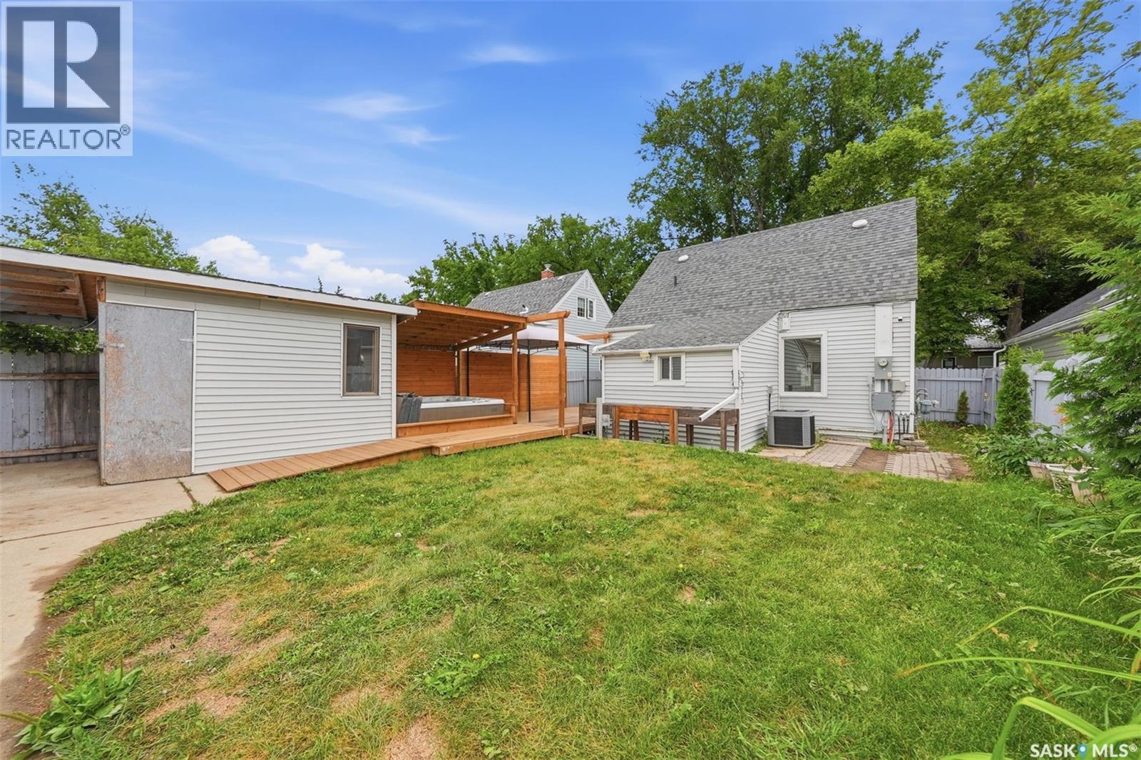 1519 C Avenue N, Saskatoon, Saskatchewan  S7L 1L2 - Photo 35 - SK045721