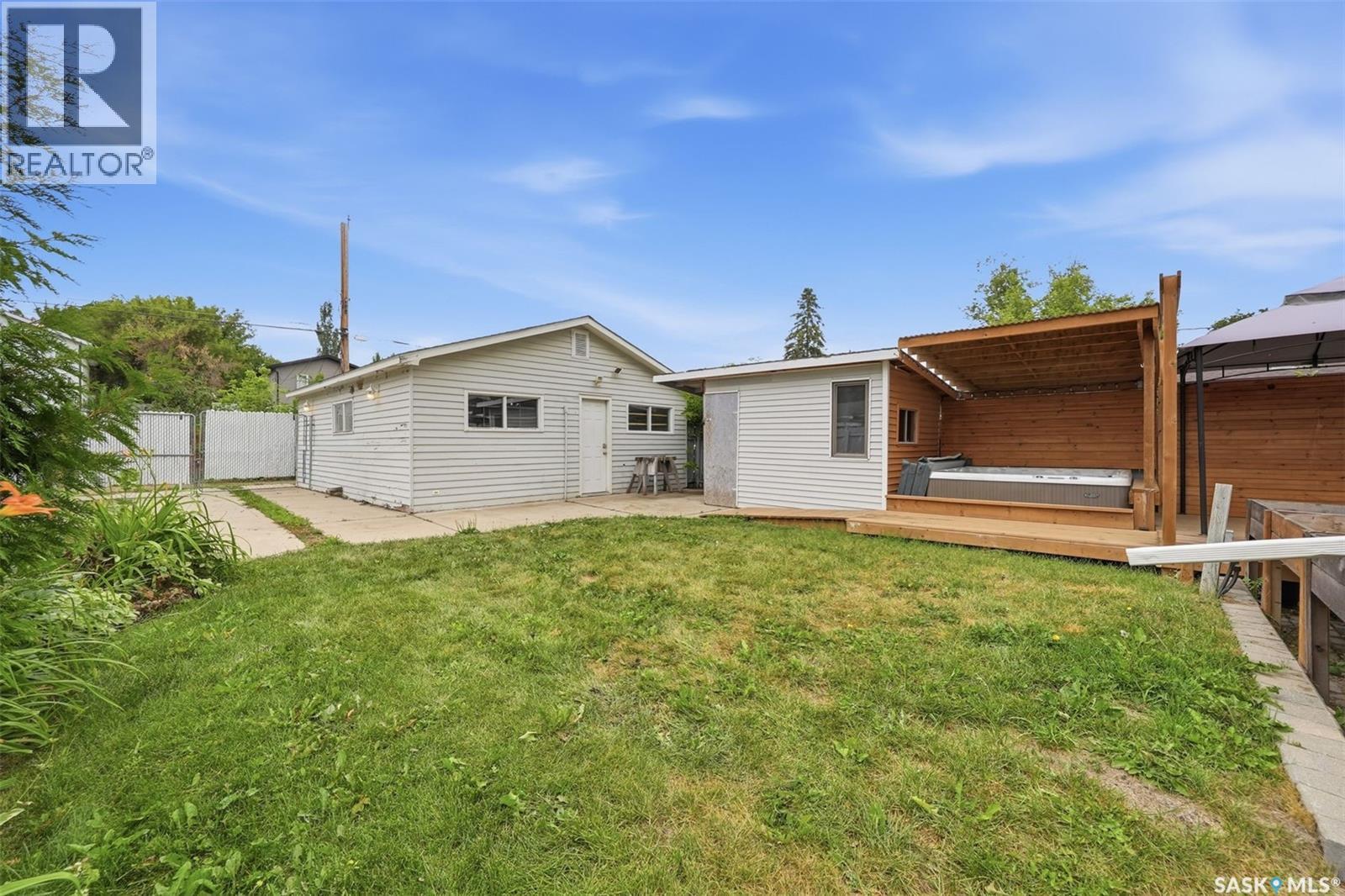 1519 C Avenue N, Saskatoon, Saskatchewan  S7L 1L2 - Photo 38 - SK045721