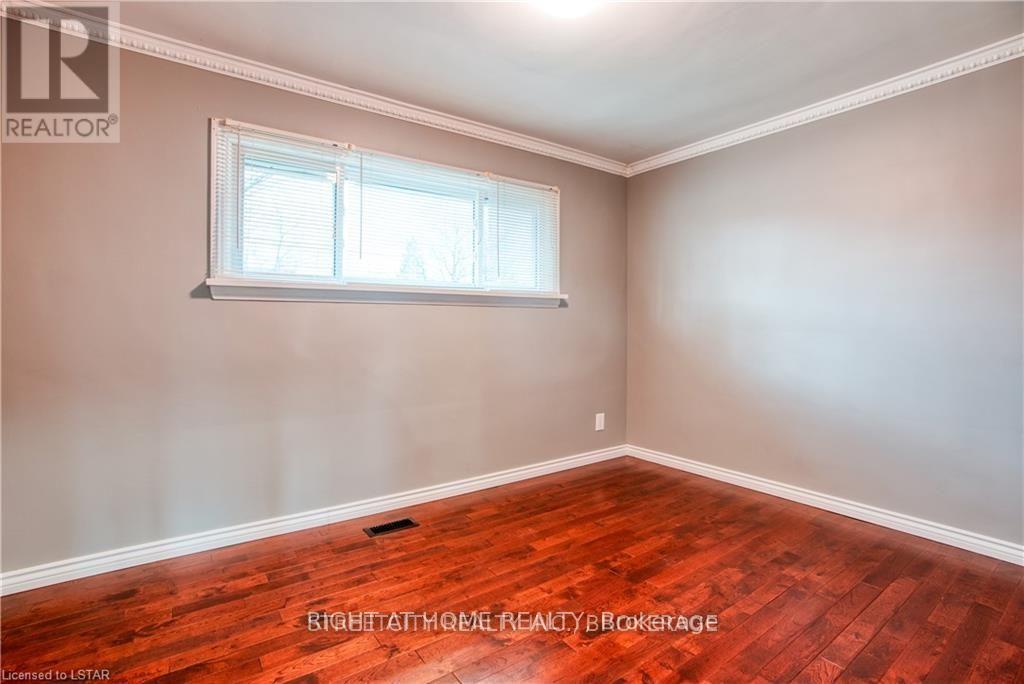 14 Graham Crescent, London East, Ontario  N5W 4L8 - Photo 11 - X13679850