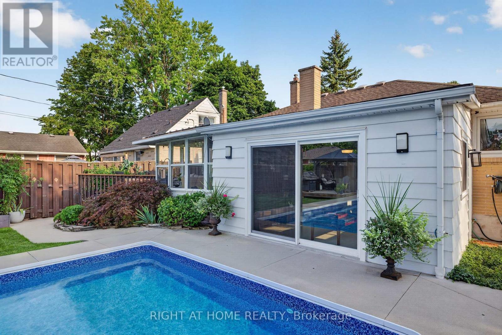 24 Tweedsmuir Avenue, London East, Ontario  N5W 1K5 - Photo 24 - X13679888