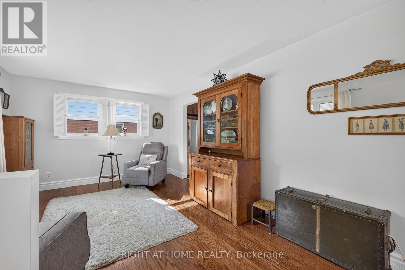 24 Tweedsmuir Avenue, London East, Ontario  N5W 1K5 - Photo 5 - X13679888