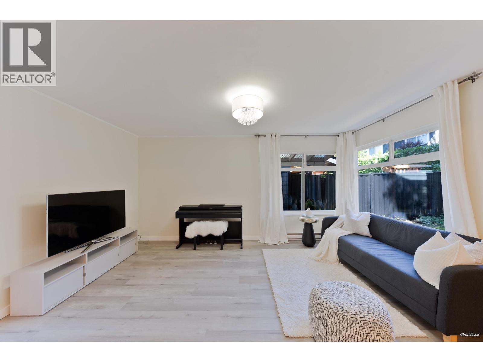 2512 Burian Drive, Coquitlam, British Columbia  V3K 5W9 - Photo 6 - R3155592