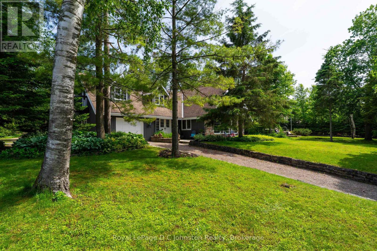 471 Eckford Avenue, Saugeen Shores, Ontario  N0H 2L0 - Photo 2 - X13443186
