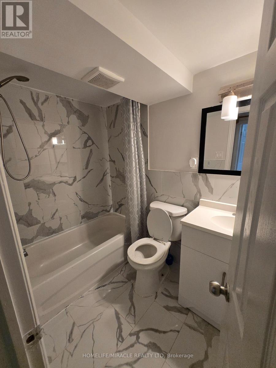 44 Staley Terrace, Toronto, Ontario  M1W 2E7 - Photo 11 - E13679854