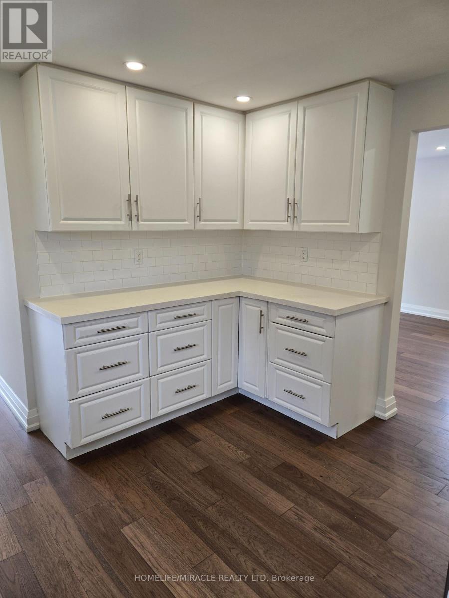 44 Staley Terrace, Toronto, Ontario  M1W 2E7 - Photo 18 - E13679854