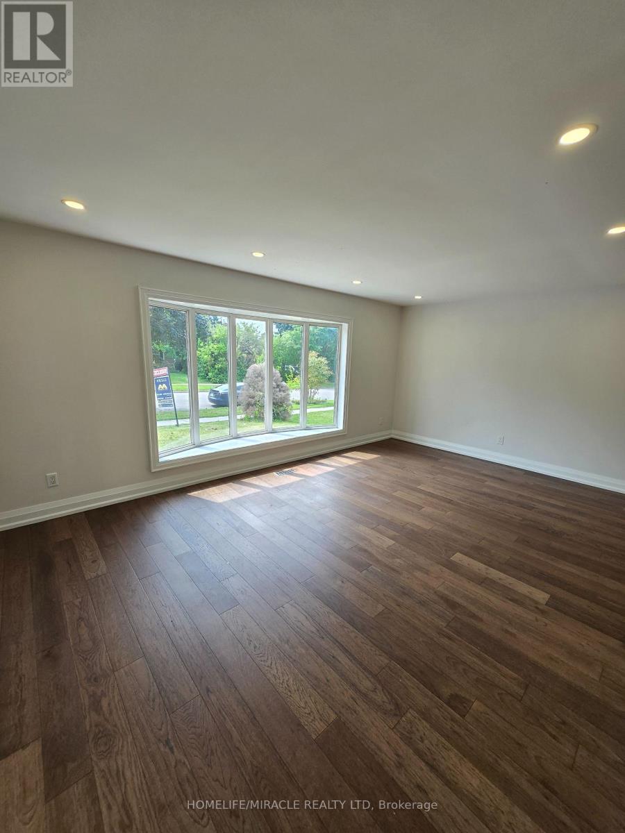 44 Staley Terrace, Toronto, Ontario  M1W 2E7 - Photo 4 - E13679854