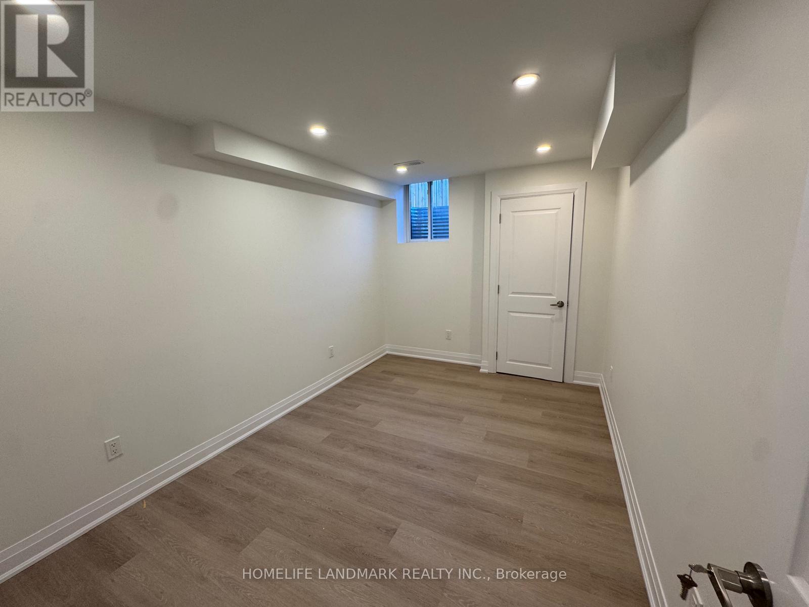 6 Kenneth Ross Bend, East Gwillimbury, Ontario  L9N 0T7 - Photo 11 - N13679830