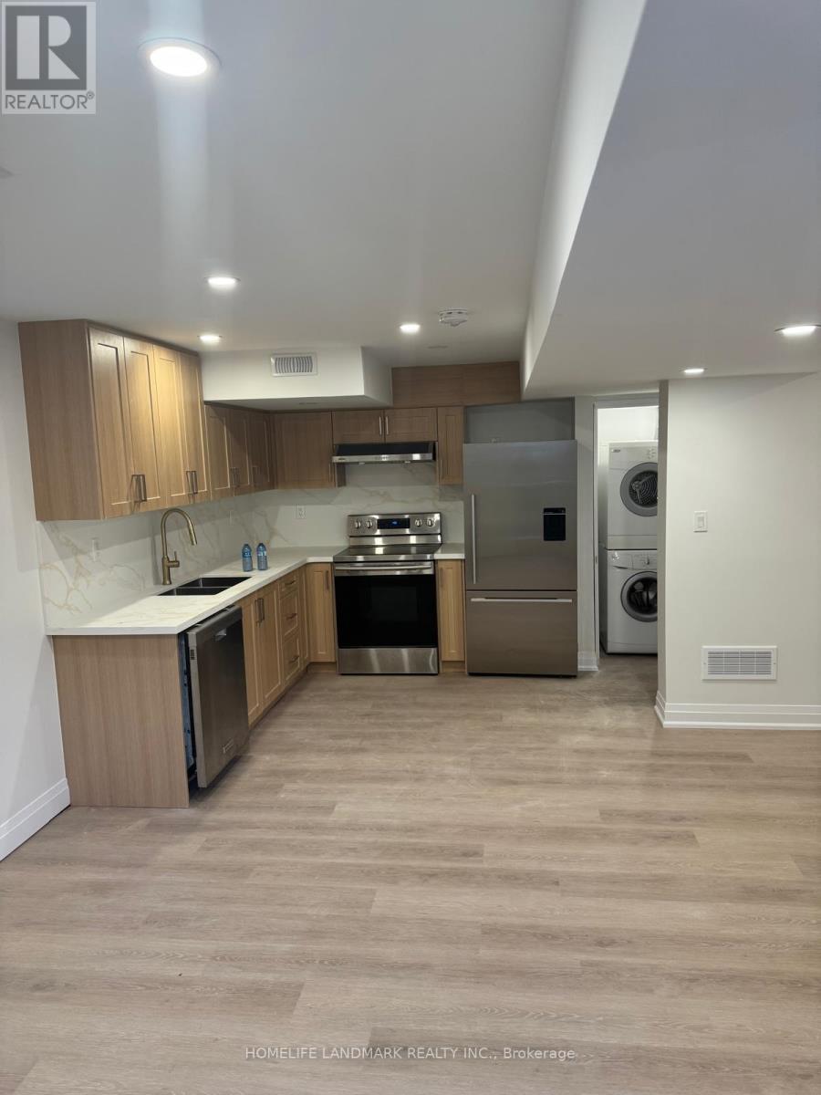 6 Kenneth Ross Bend, East Gwillimbury, Ontario  L9N 0T7 - Photo 3 - N13679830