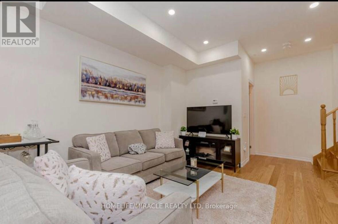 181 Parktree Drive, Vaughan, Ontario  L6A 5B1 - Photo 9 - N13679832