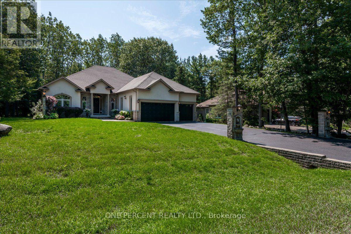 9 LADDIE LANE, Springwater, Ontario