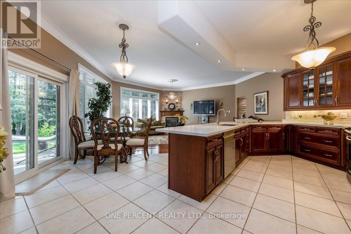 9 Laddie Lane, Springwater, Ontario  L9X 0C3 - Photo 4 - S13679870