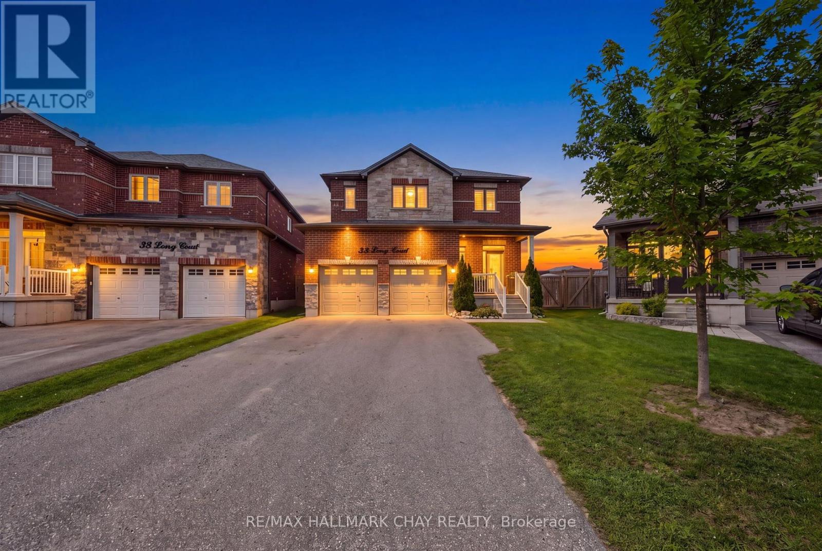 36 LOWRY COURT, Barrie, Ontario