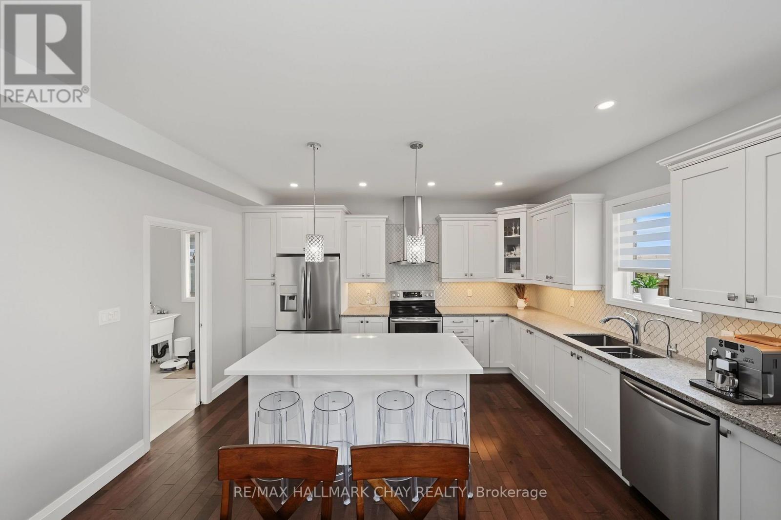 36 Lowry Court, Barrie, Ontario  L4N 7N3 - Photo 13 - S13679882