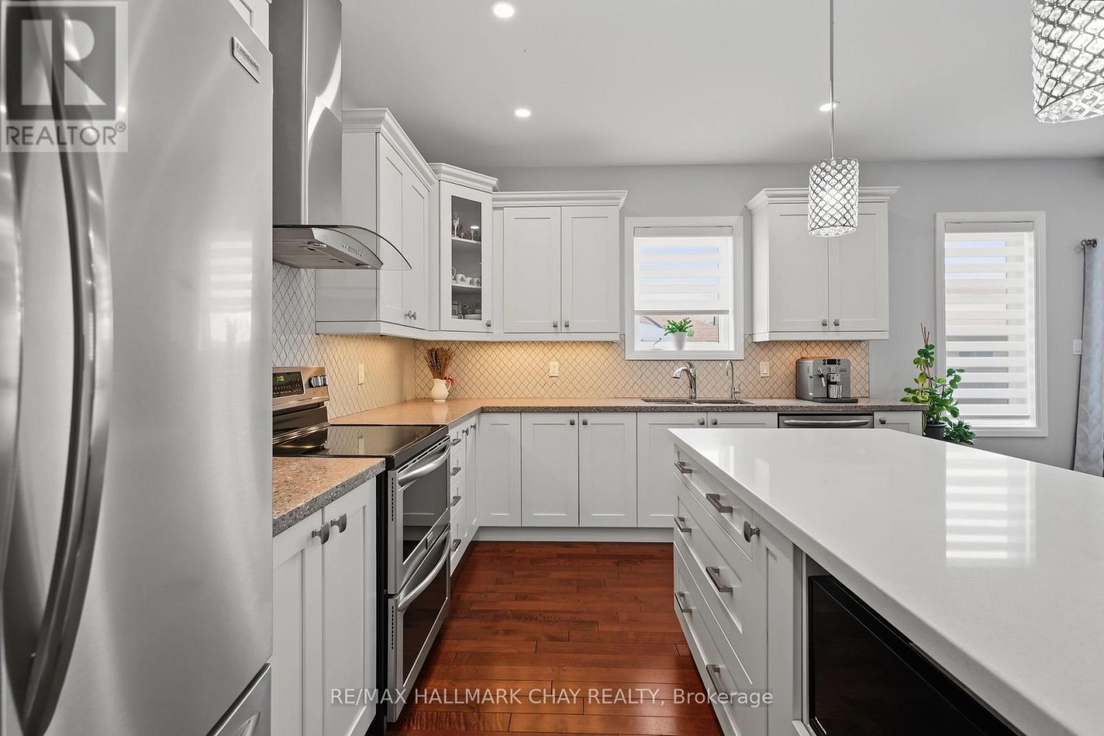 36 Lowry Court, Barrie, Ontario  L4N 7N3 - Photo 15 - S13679882