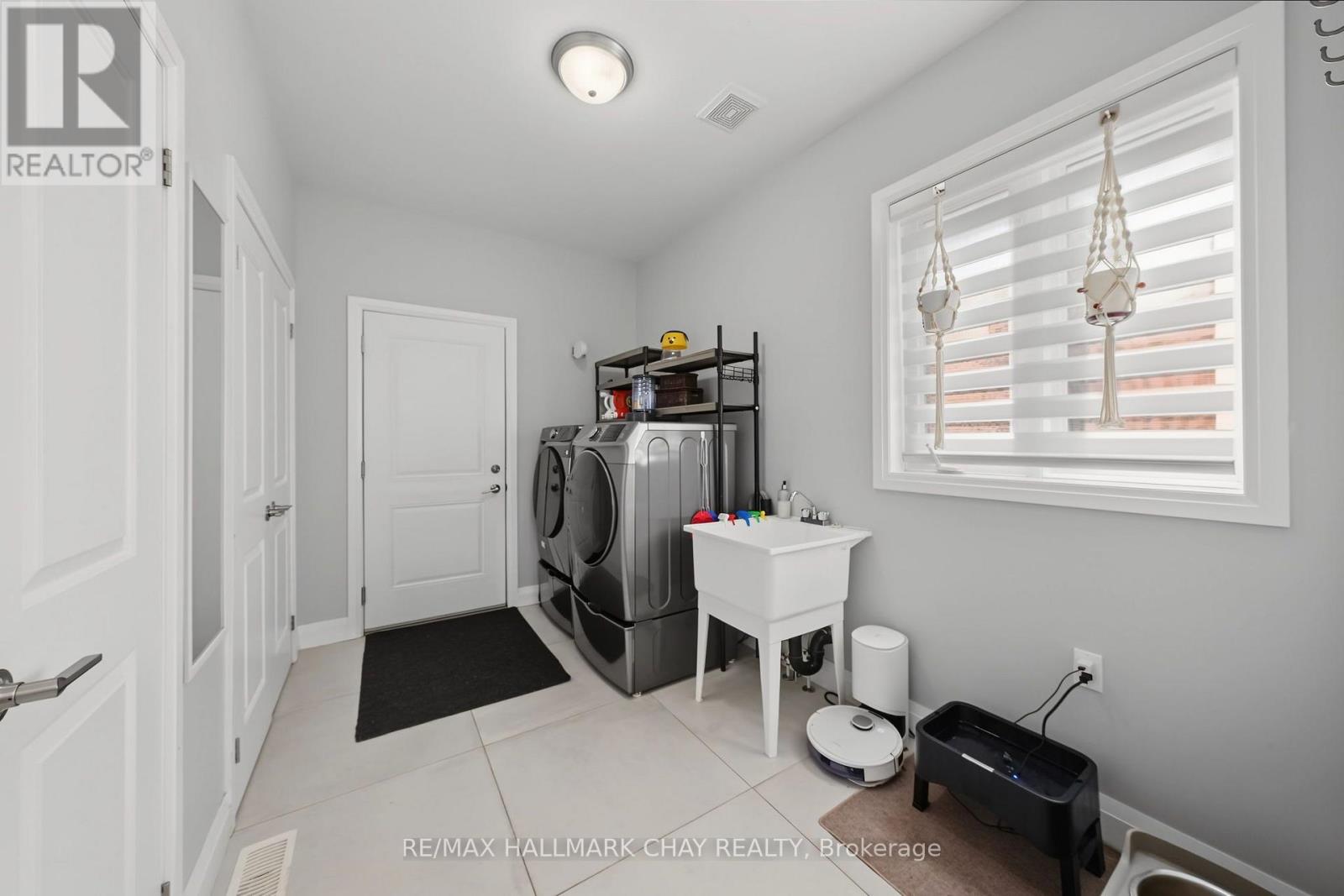36 Lowry Court, Barrie, Ontario  L4N 7N3 - Photo 18 - S13679882