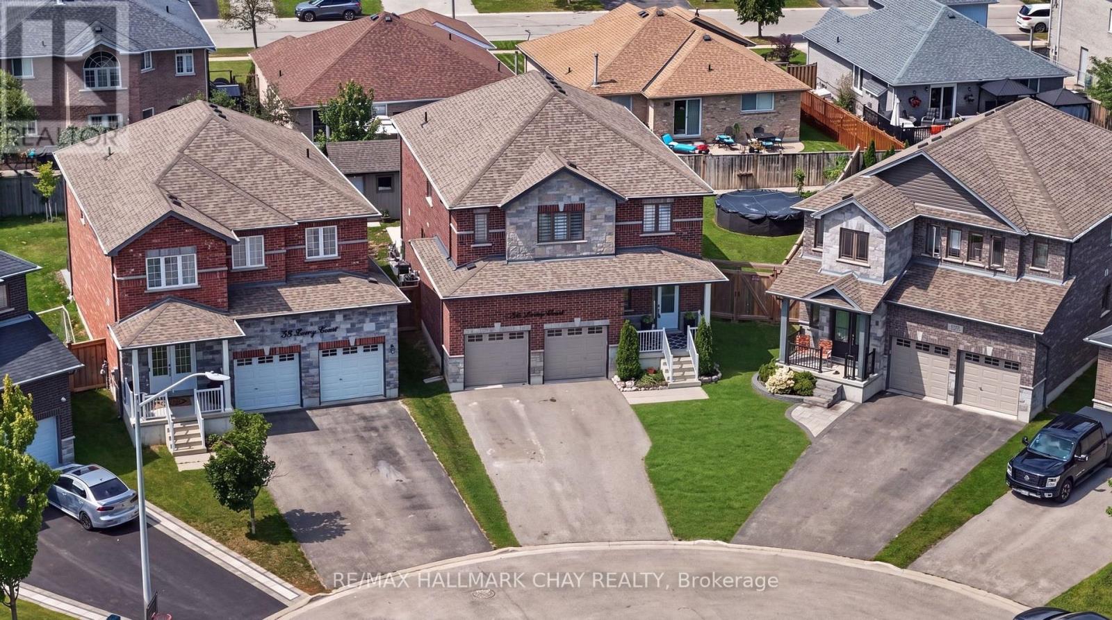 36 Lowry Court, Barrie, Ontario  L4N 7N3 - Photo 2 - S13679882
