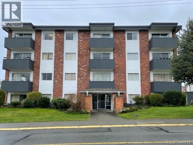 885 Old Esquimalt Rd, Esquimalt, British Columbia  V9A 4W9 - Photo 1 - 1046976