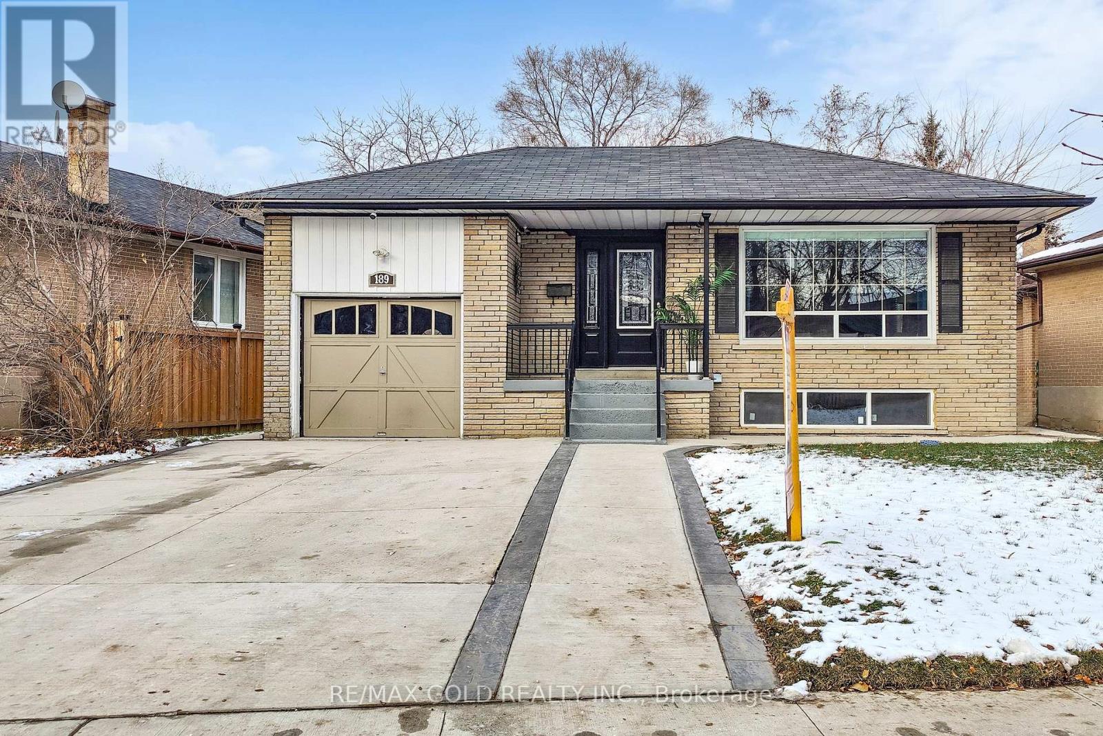 189 KINGSVIEW BOULEVARD, Toronto, Ontario