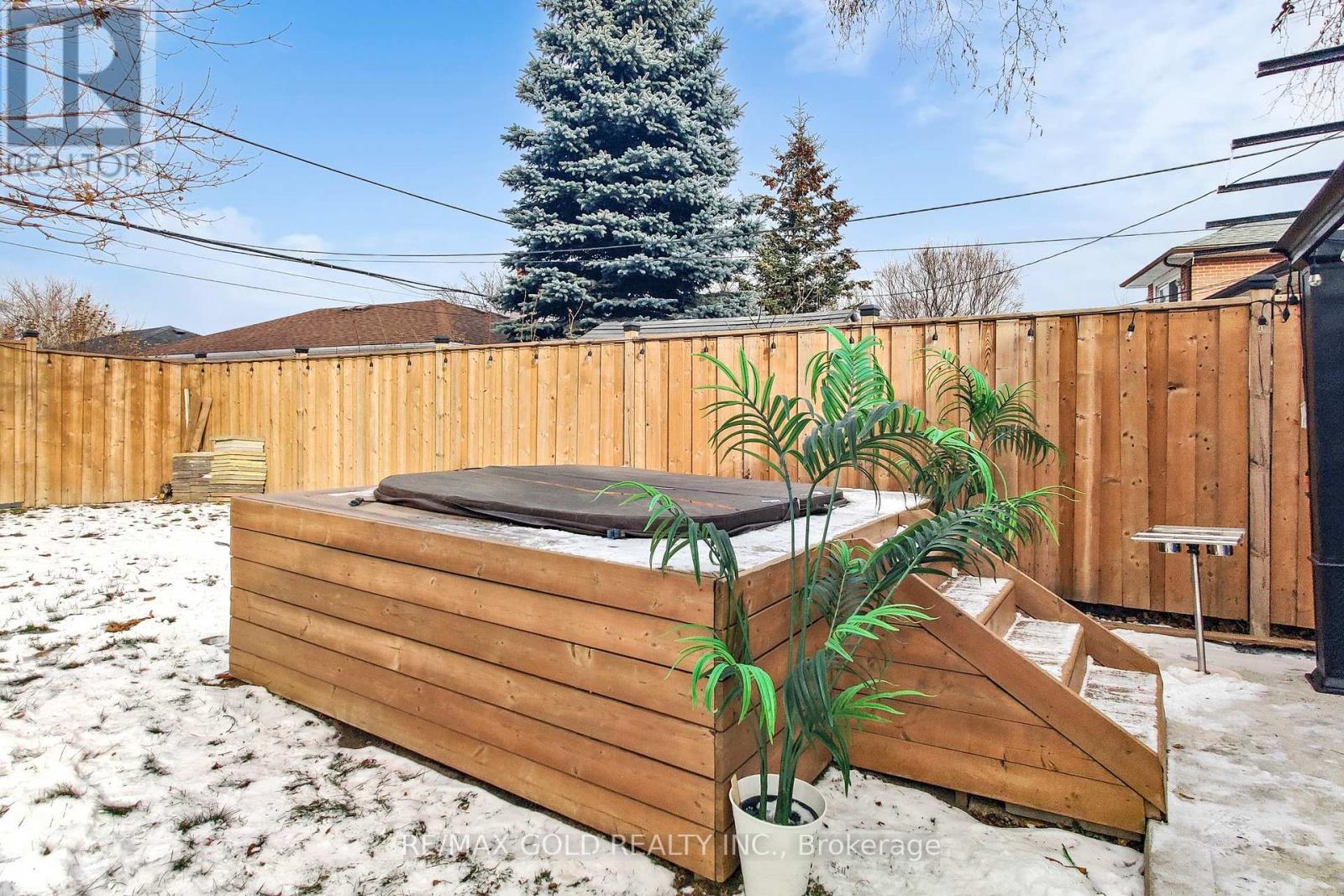 189 Kingsview Boulevard, Toronto, Ontario  M9R 1V7 - Photo 34 - W13679866