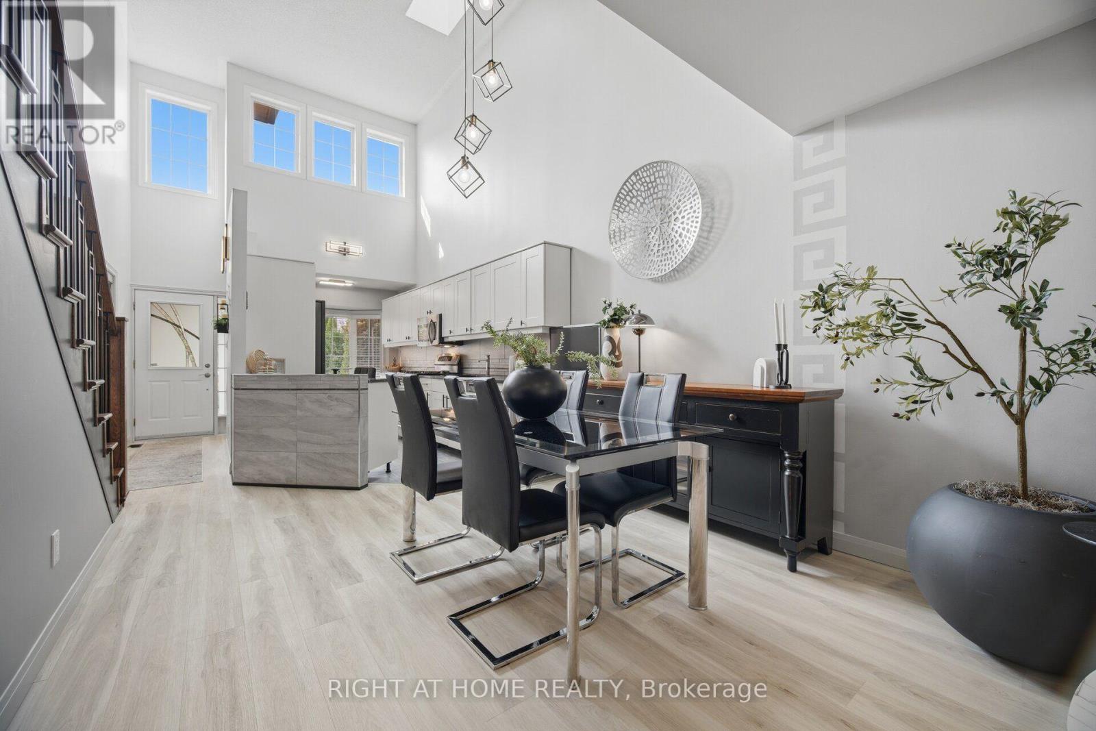 3064 Lakeshore Road W, Oakville, Ontario  L6L 1J2 - Photo 11 - W13679904