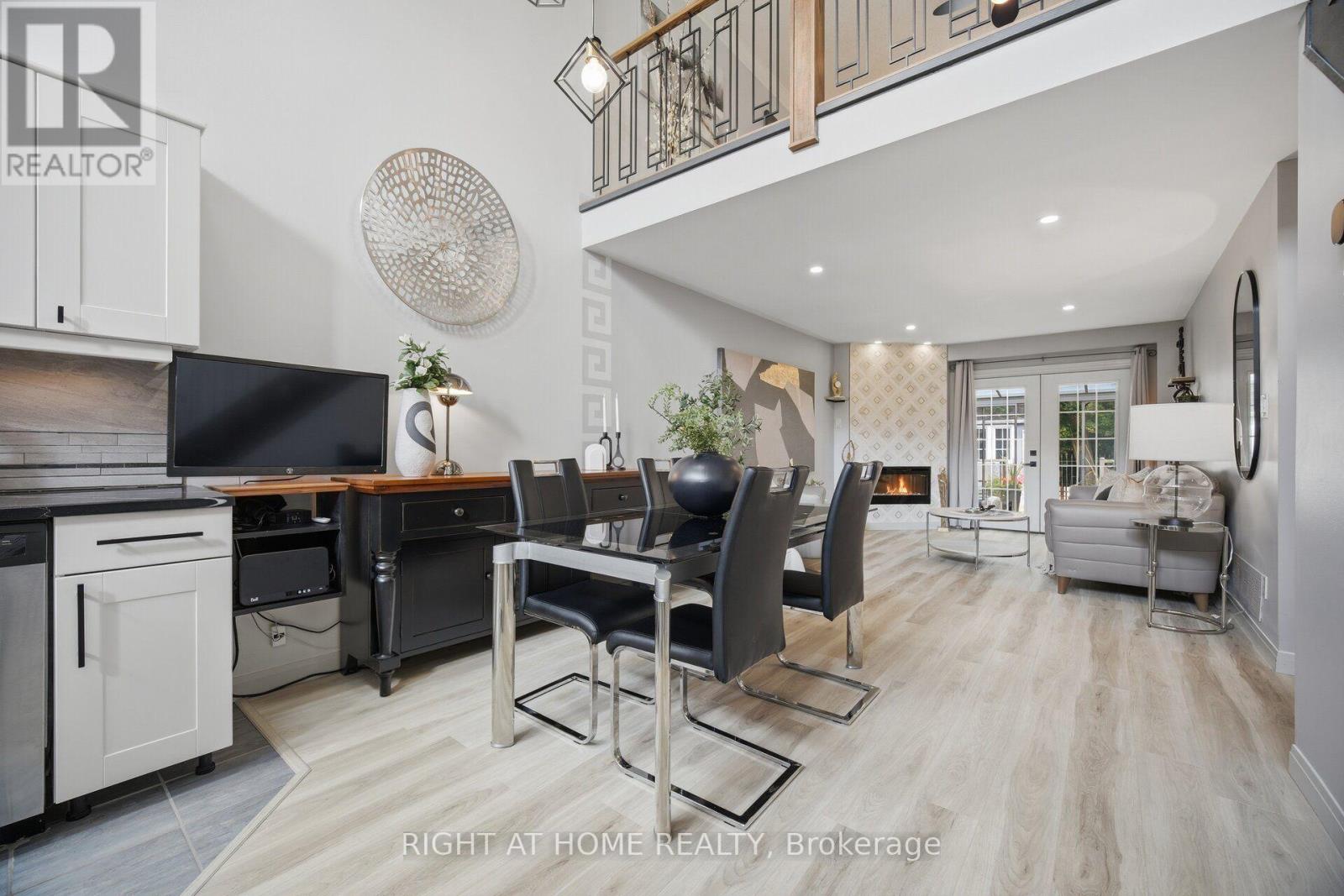 3064 Lakeshore Road W, Oakville, Ontario  L6L 1J2 - Photo 12 - W13679904