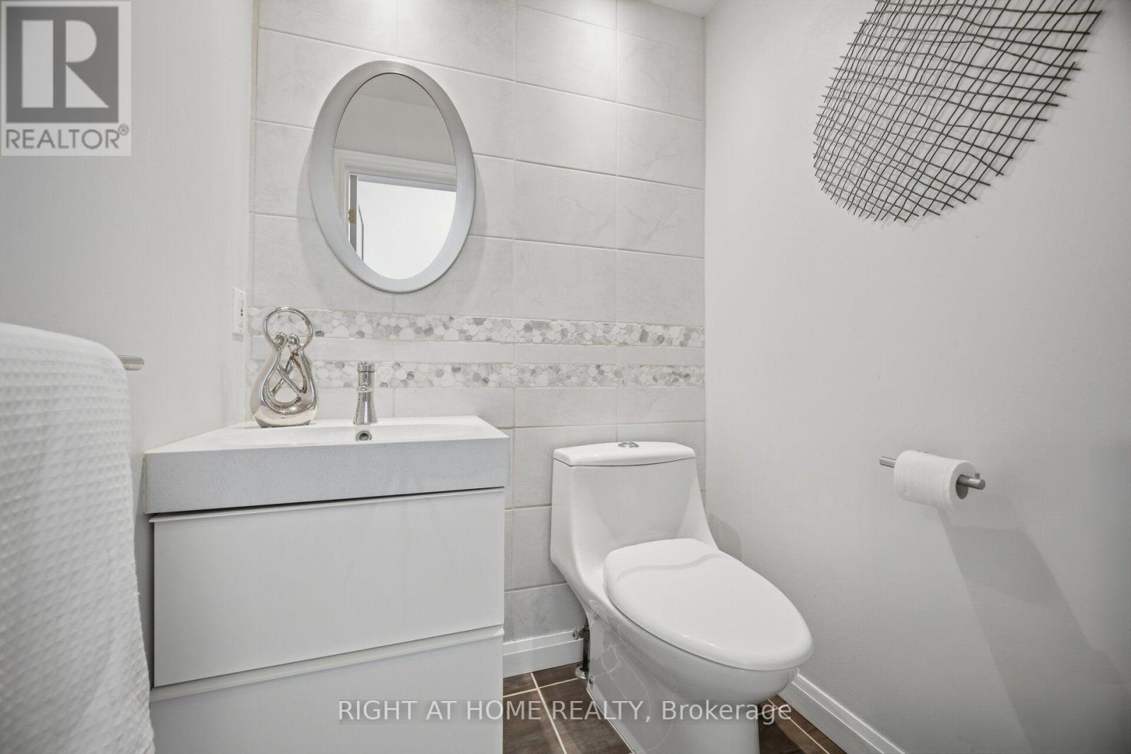 3064 Lakeshore Road W, Oakville, Ontario  L6L 1J2 - Photo 15 - W13679904