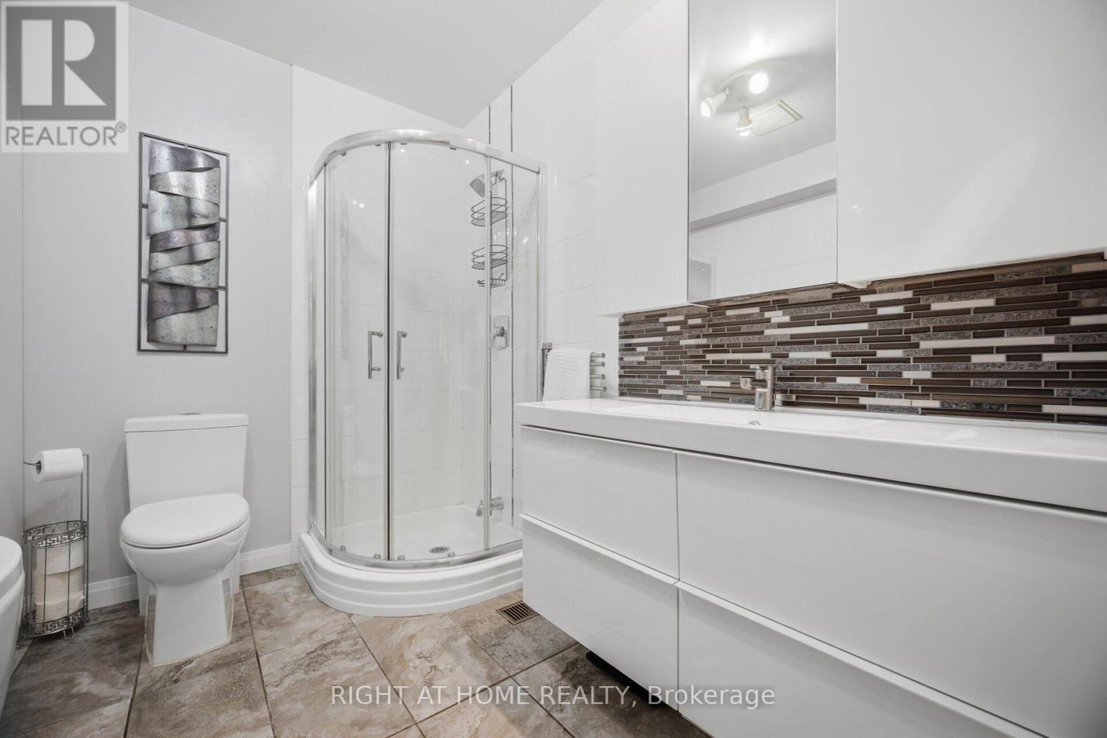 3064 Lakeshore Road W, Oakville, Ontario  L6L 1J2 - Photo 19 - W13679904