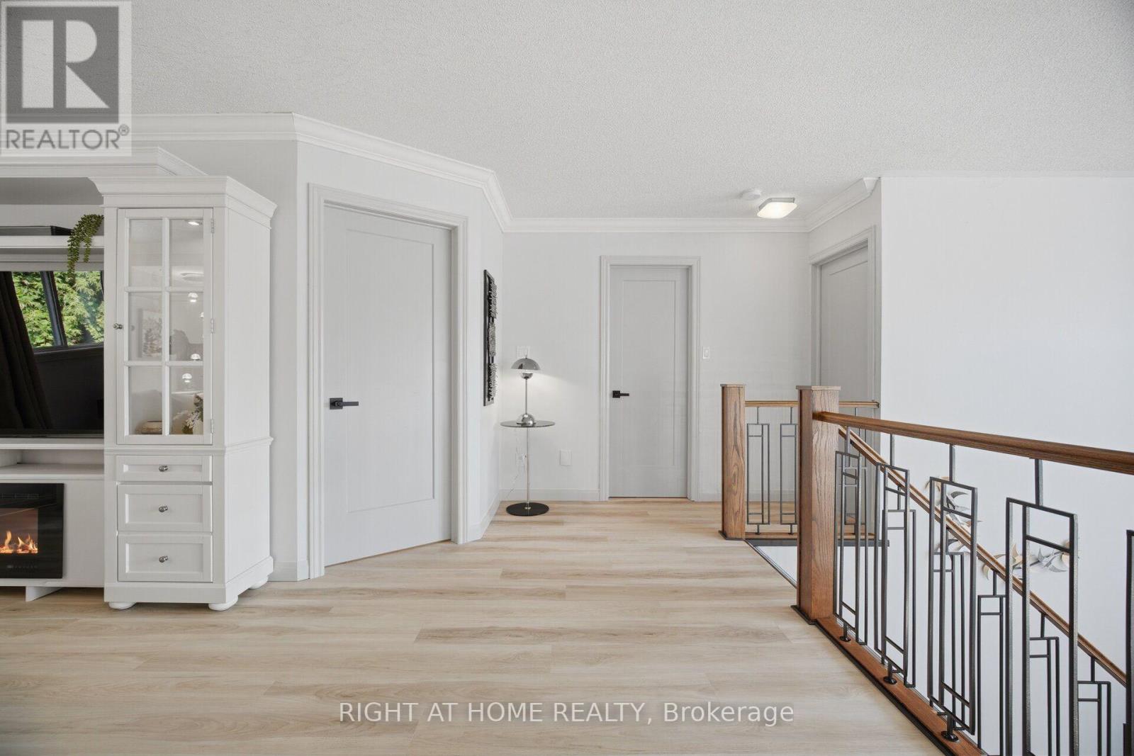3064 Lakeshore Road W, Oakville, Ontario  L6L 1J2 - Photo 25 - W13679904