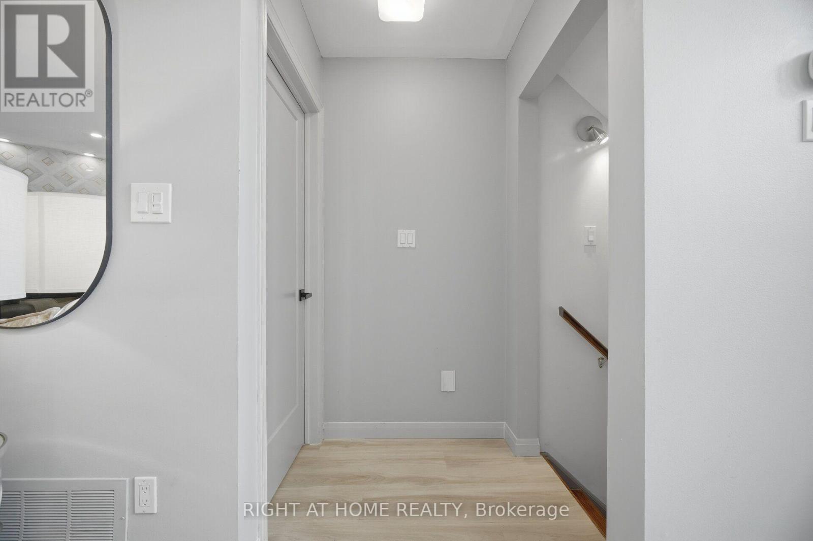 3064 Lakeshore Road W, Oakville, Ontario  L6L 1J2 - Photo 31 - W13679904