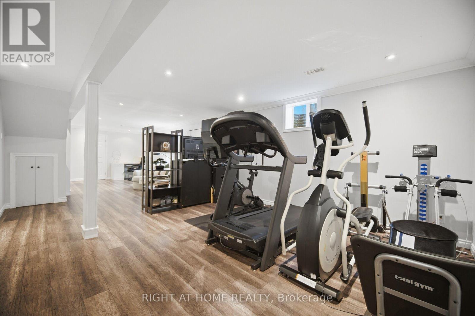 3064 Lakeshore Road W, Oakville, Ontario  L6L 1J2 - Photo 36 - W13679904