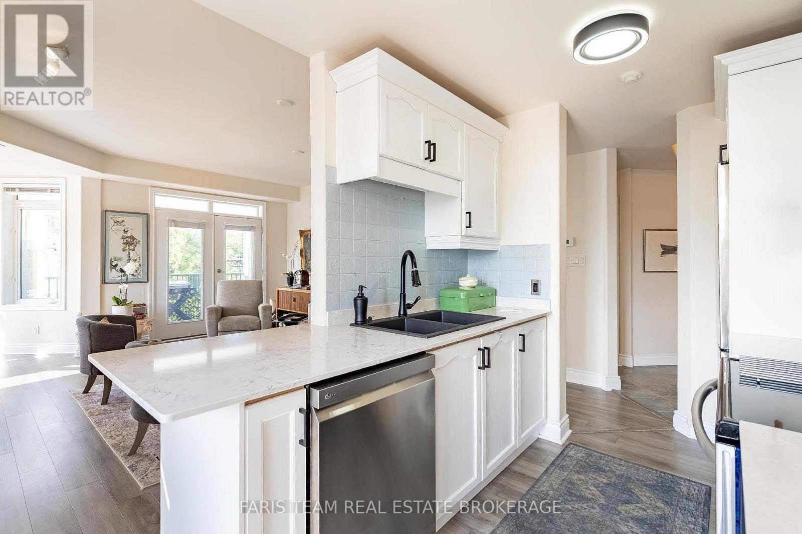 301 - 10 Bay Street E, Blue Mountains, Ontario  N0H 2P0 - Photo 8 - X13679842