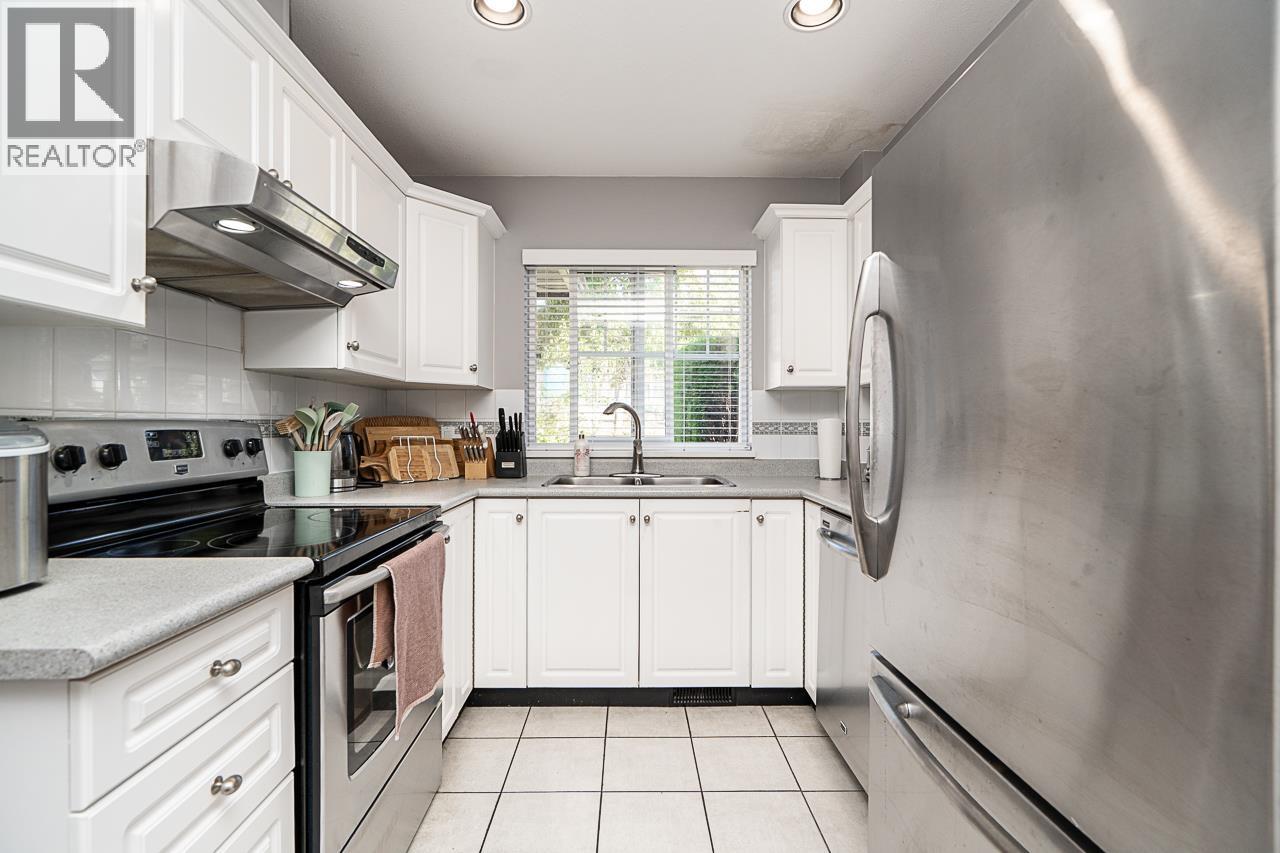 2 1130 Hachey Avenue, Coquitlam, British Columbia  V3K 2H4 - Photo 12 - R3156087