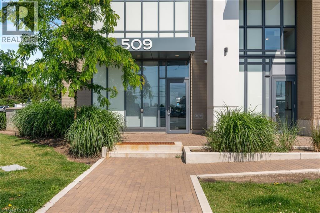 509 Dundas Street W Unit# 305, Oakville, Ontario  L6M 5P4 - Photo 3 - 40845127