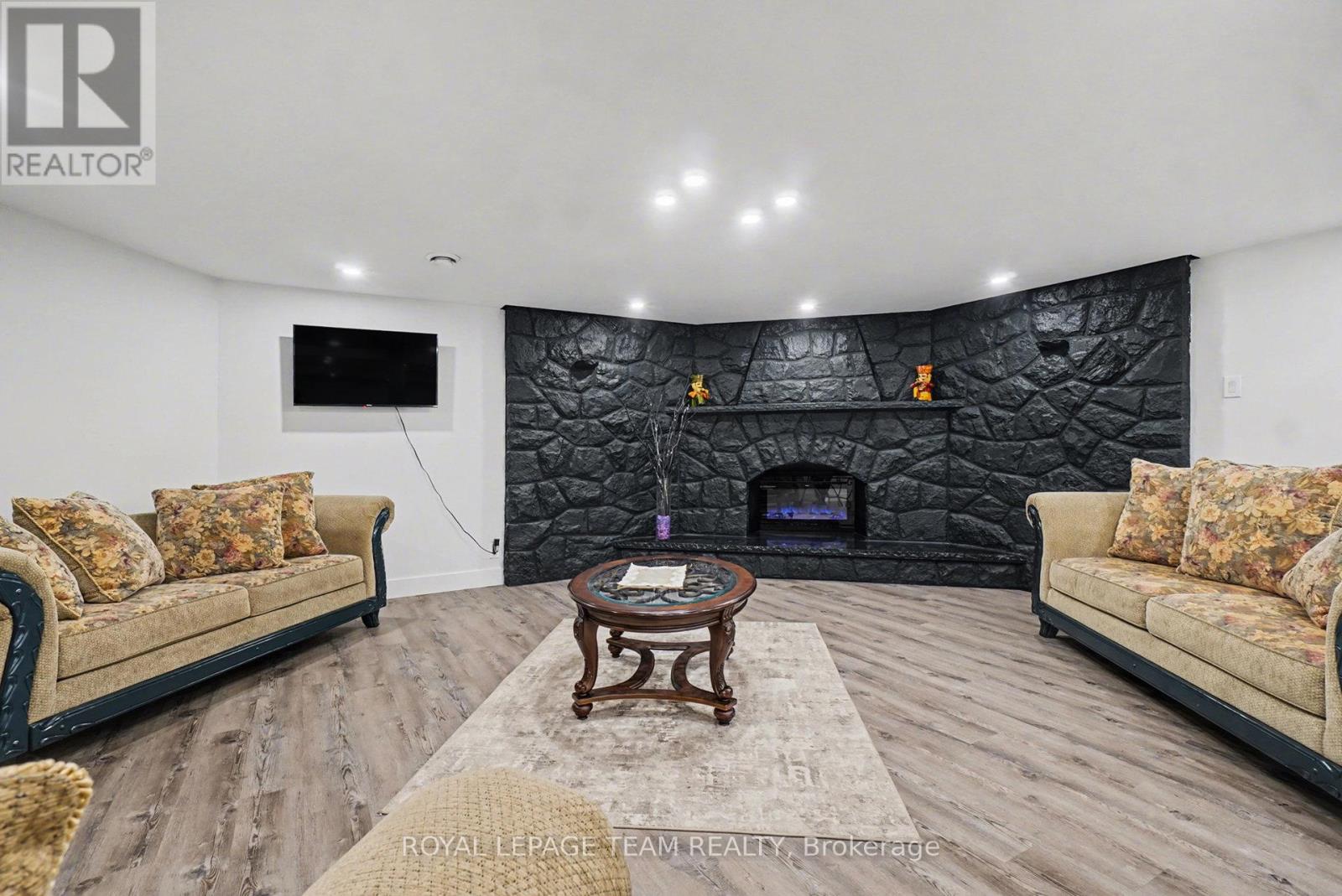 1570 River Road, Ottawa, Ontario K4M 1B4 - Photo 4 - X13679928