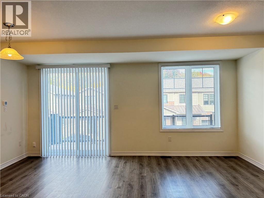 100 Hollywood Court Unit# 27, Waterloo, Ontario N1R 0C5 - Photo 2 - 40855983