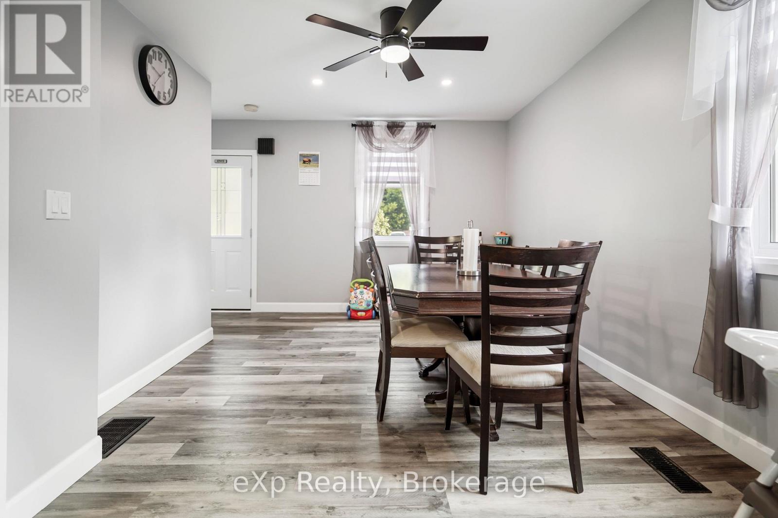 1060 Sanderson Street, Howick, Ontario  N0G 2X0 - Photo 8 - X13679912