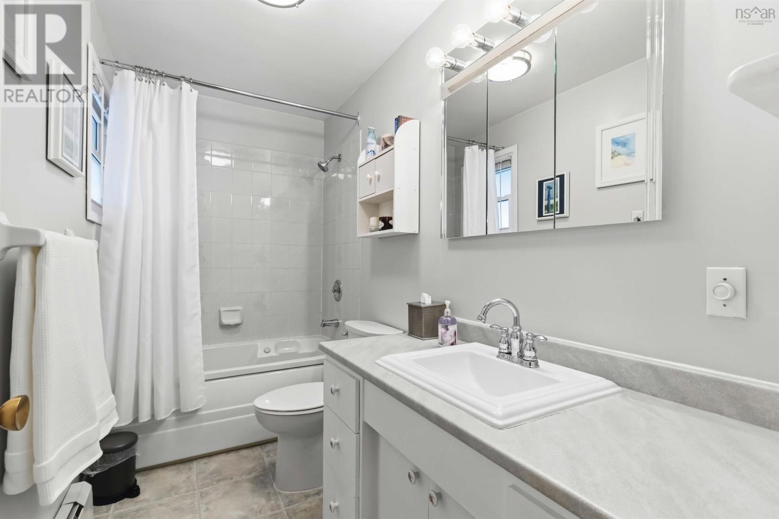 52 Flamingo Drive, Halifax, Nova Scotia  B3M 1S9 - Photo 20 - 202610578
