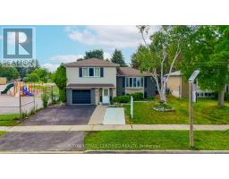 48 HIGHCASTLE ROAD, Toronto, Ontario