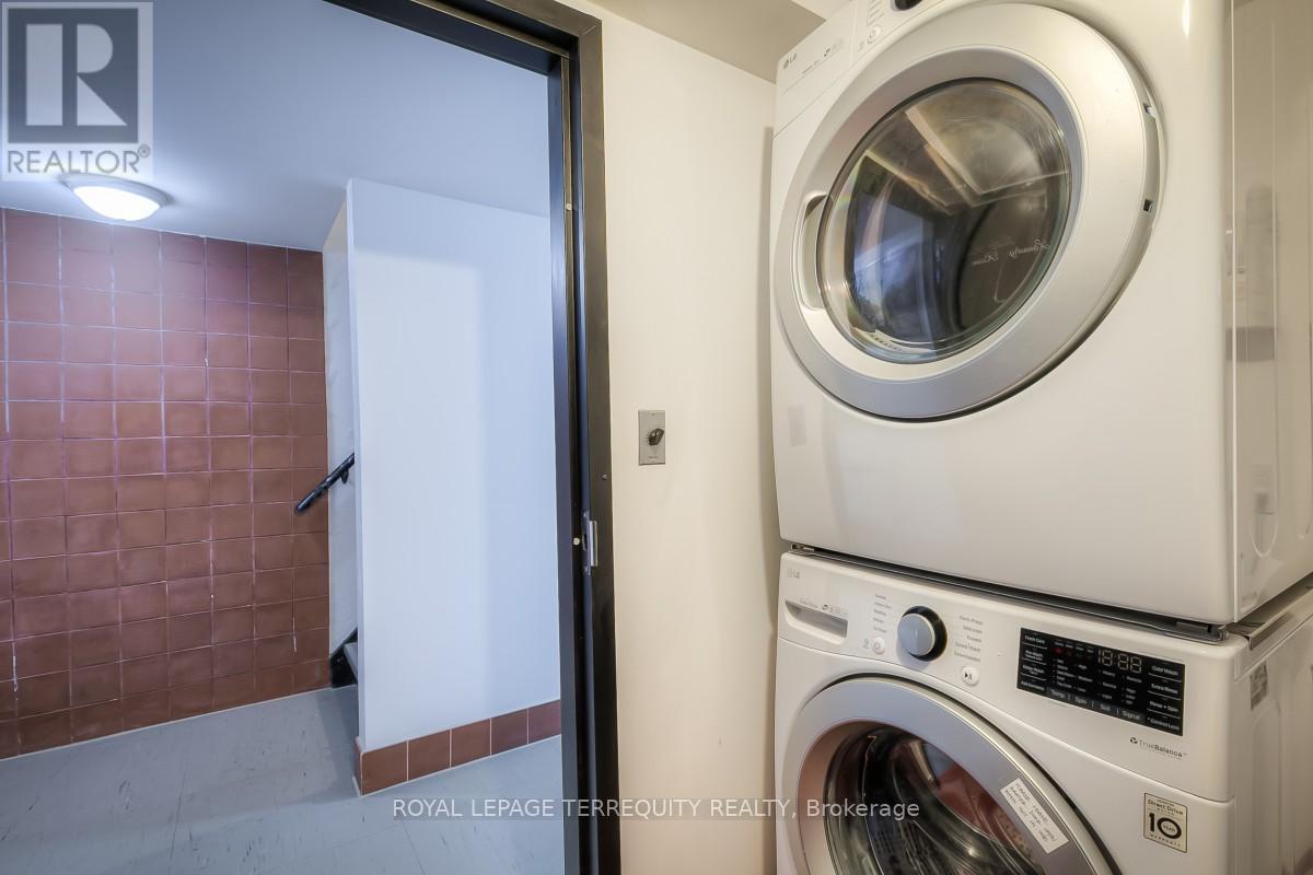 Bsmt - 26a Scarlett Road, Toronto, Ontario M6N 4K1 - Photo 17 - W13679922