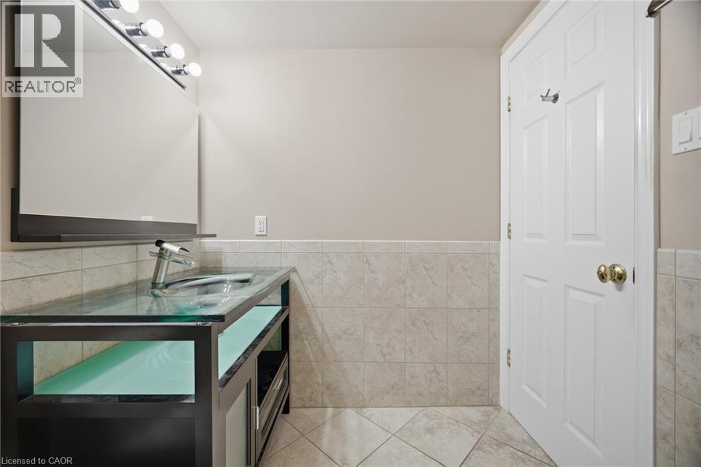 5280 Lakeshore Road Unit# 1104, Burlington, Ontario  L7L 5R1 - Photo 22 - 40856060