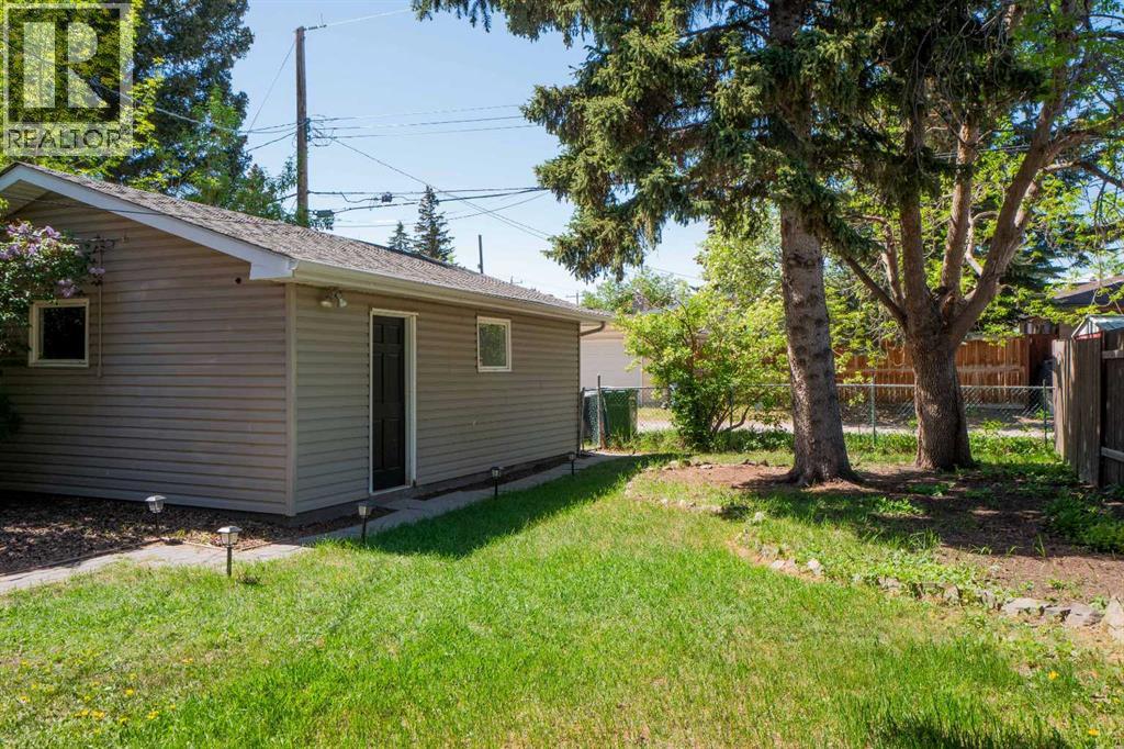 4115 Bowlen Street Nw, Calgary, Alberta  T2L 1P8 - Photo 47 - A2318203