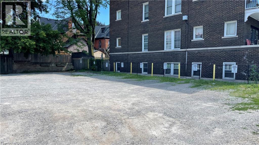 468 MAIN Street E Unit# 15