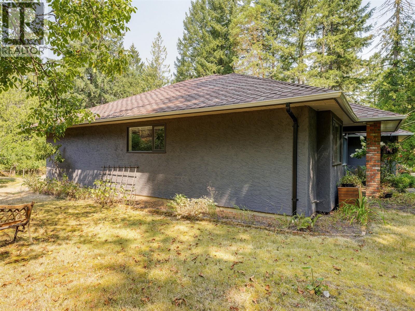 4860 Excelsior Rd, Saanich, British Columbia  V9E 2E5 - Photo 23 - 1046780