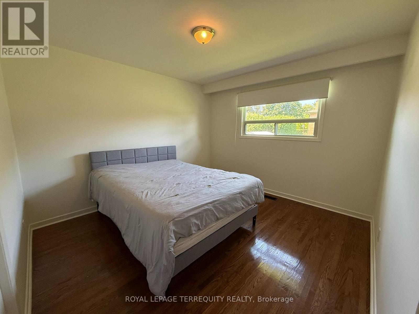 1213 Shamir Crescent, Mississauga, Ontario  L5C 1L2 - Photo 9 - W13677066