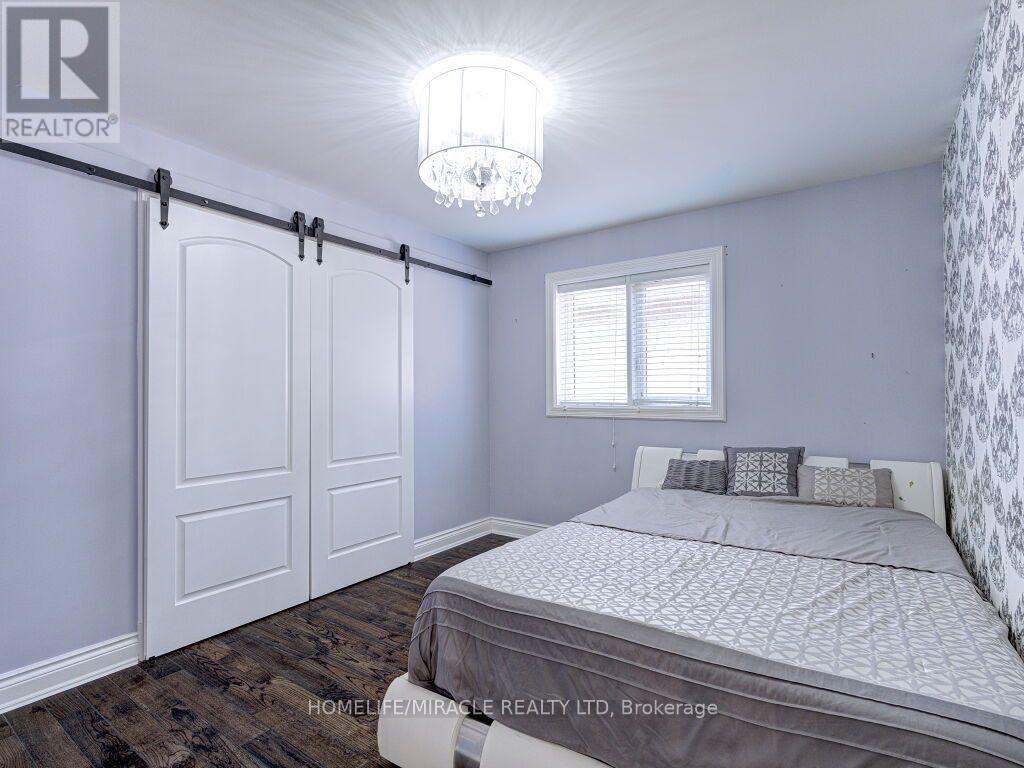 5437 Royal Aberdeen Drive, Mississauga, Ontario L4Z 3W2 - Photo 13 - W13678480