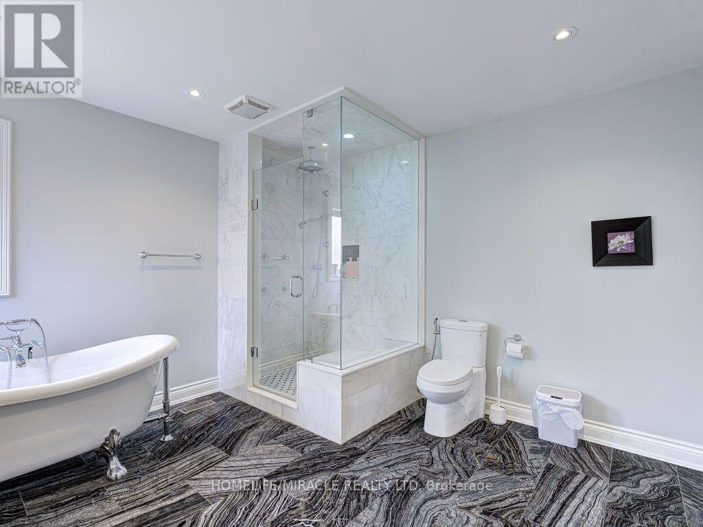 5437 Royal Aberdeen Drive, Mississauga, Ontario L4Z 3W2 - Photo 12 - W13678480