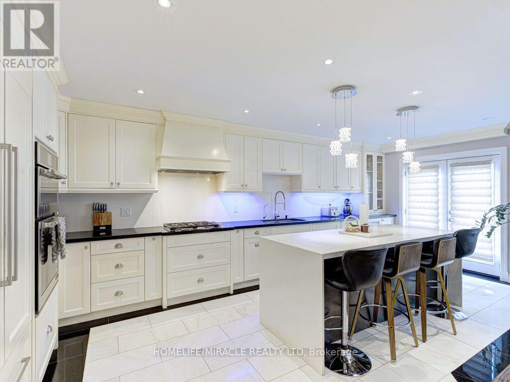 5437 Royal Aberdeen Drive, Mississauga, Ontario L4Z 3W2 - Photo 5 - W13678480